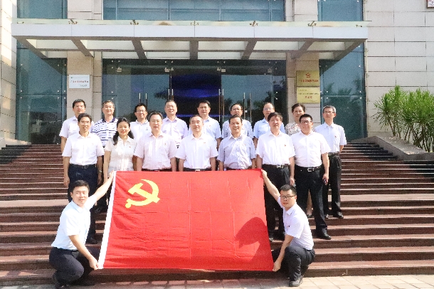 英国上市公司365