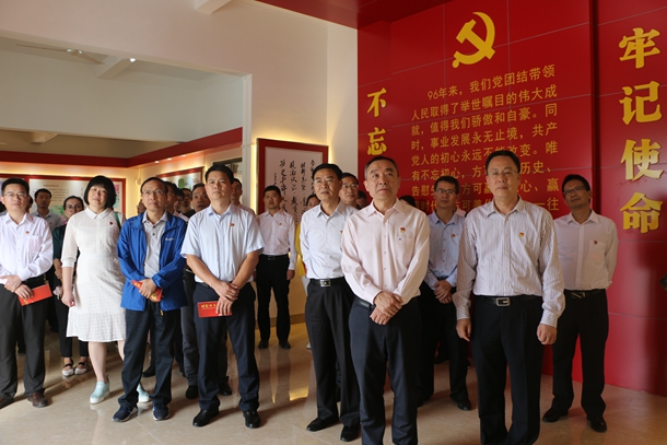 英国上市公司365
